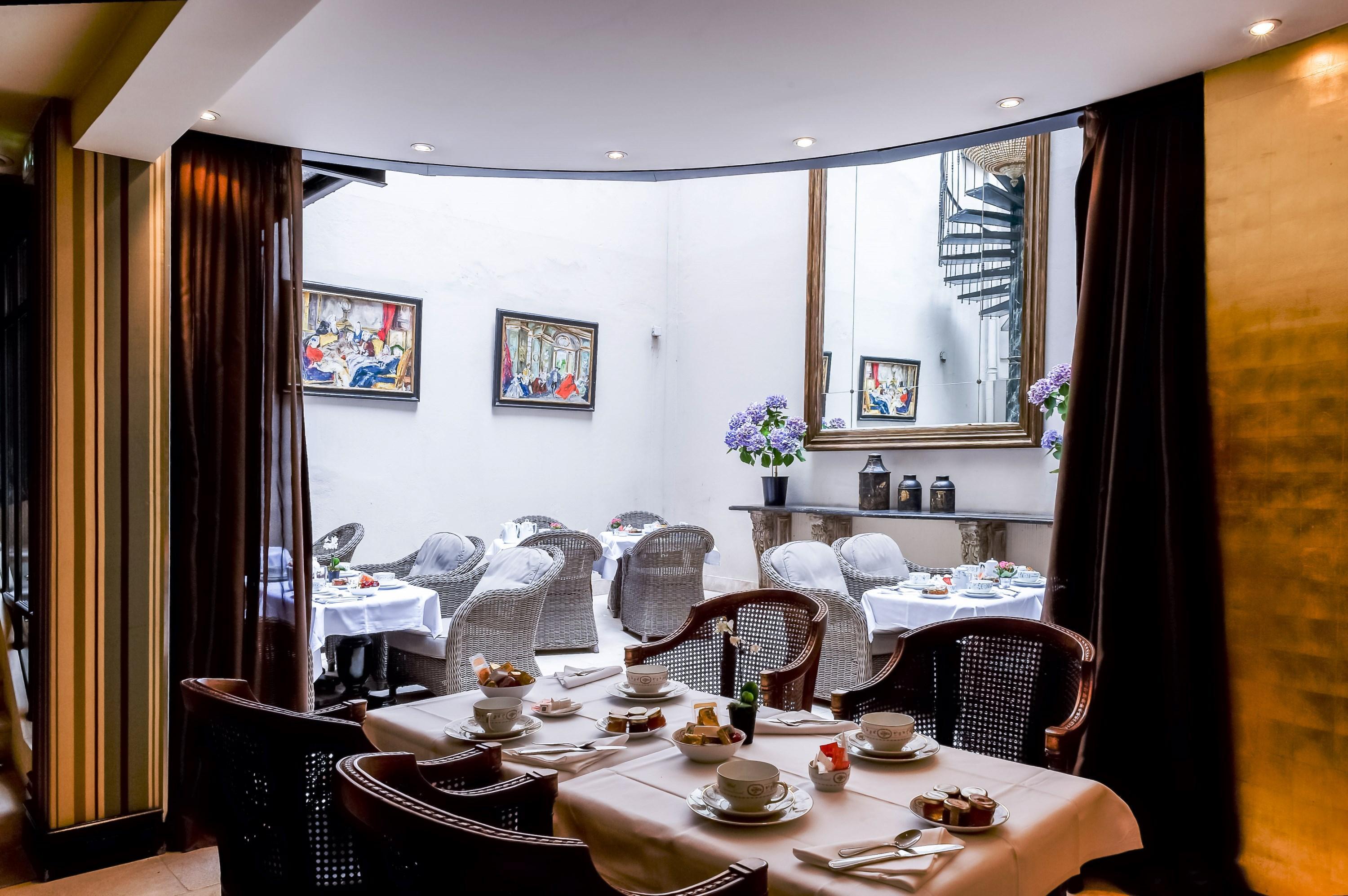 Hotel Chateaubriand Paris Exterior foto