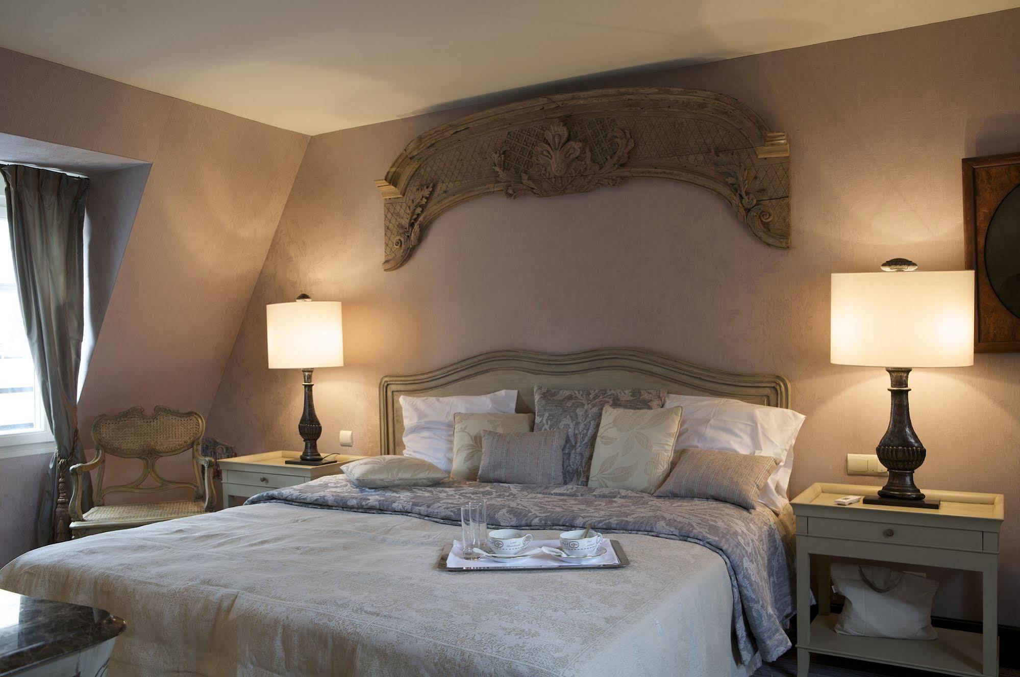 Hotel Chateaubriand Paris Exterior foto
